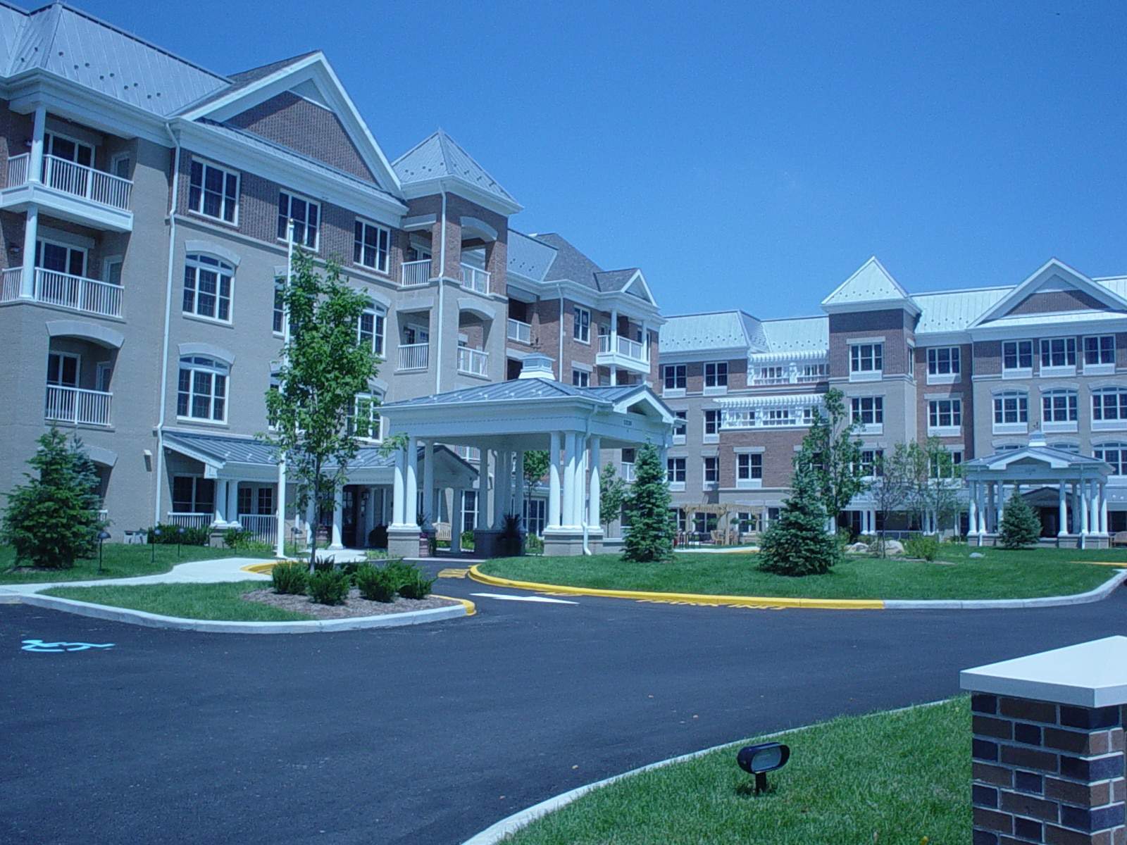 Sunrise on Old Meridian Carmel, Indiana Assisted Living, Memory Care